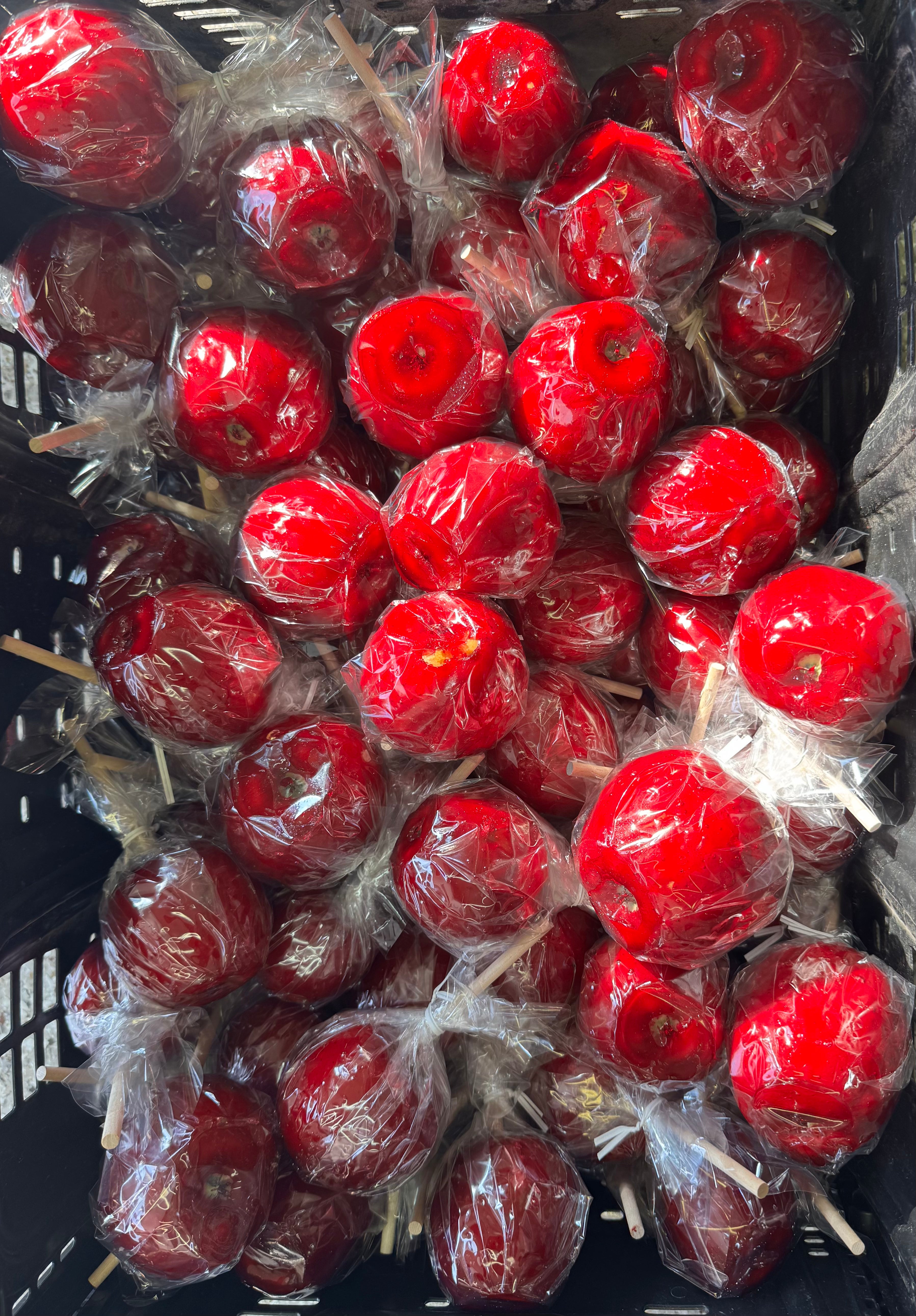 The Candy Apple Man's Candy Apples (Per Dozen)